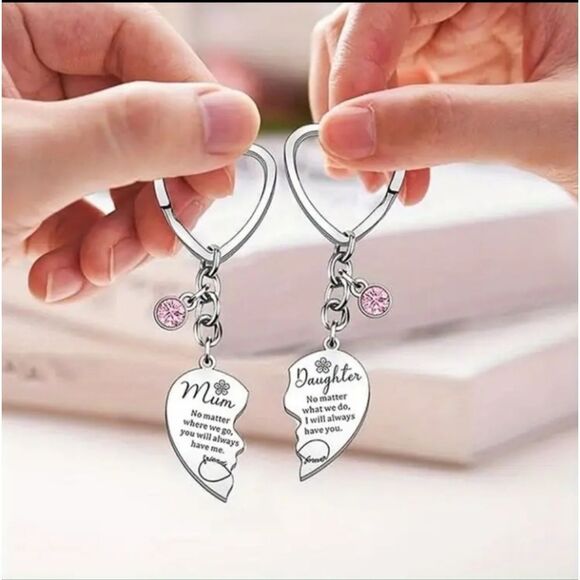 3 for $26 - Mum and Daughter Heart Keychain - Picture 4 of 4